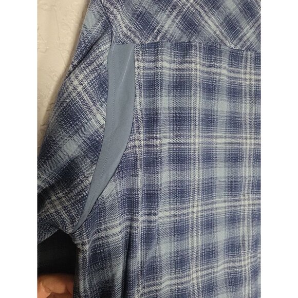 Under Armour Mens Size Medium Fitted Flannel Collared Button Shirt Blue Plaid - Picture 7 of 9